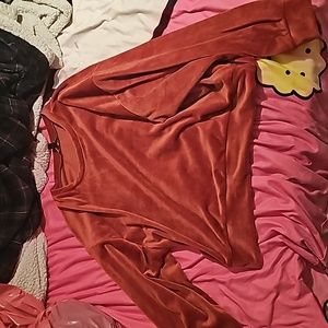Burgundy long sleeve sweater